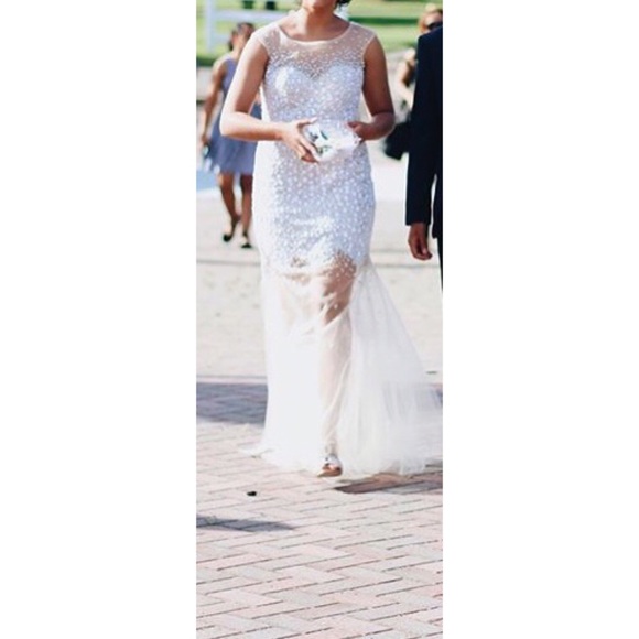 JOVANI PROM BEADED ILLUSION DRESS✨ - Picture 6 of 7